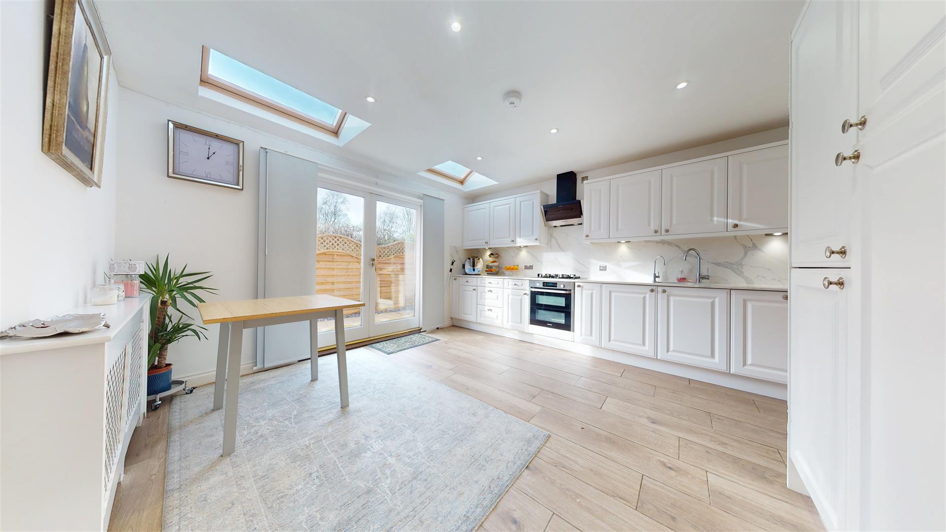5 bed property in Goldhawk Road, Milton Keynes